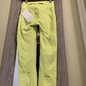 Lululemon Time to Sweat crop 24”- size 2